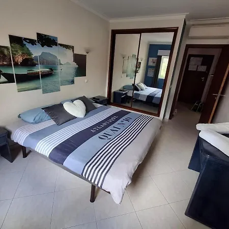 Ensoleillé Balcon Et Piscine, Proche Plages * Alvor