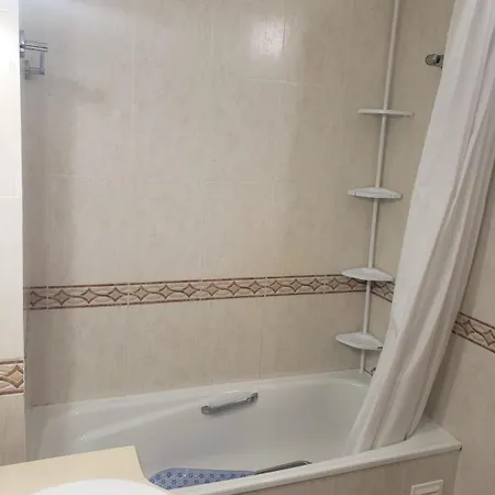 Apartamento Ensoleillé Balcon Et Piscine, Proche Plages