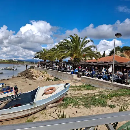 Ensoleillé Balcon Et Piscine, Proche Plages *
